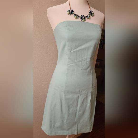 Dress - Picture 2 of 7